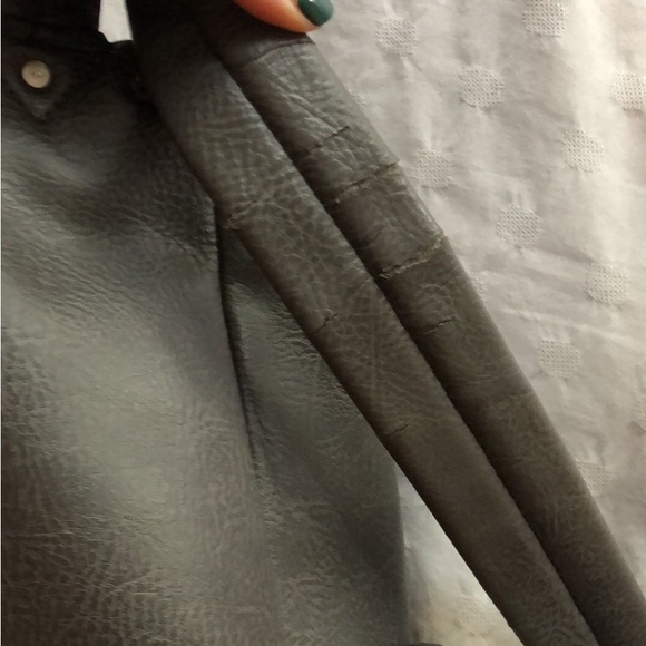 Matt and Nat Backpack - Picture 2 of 4